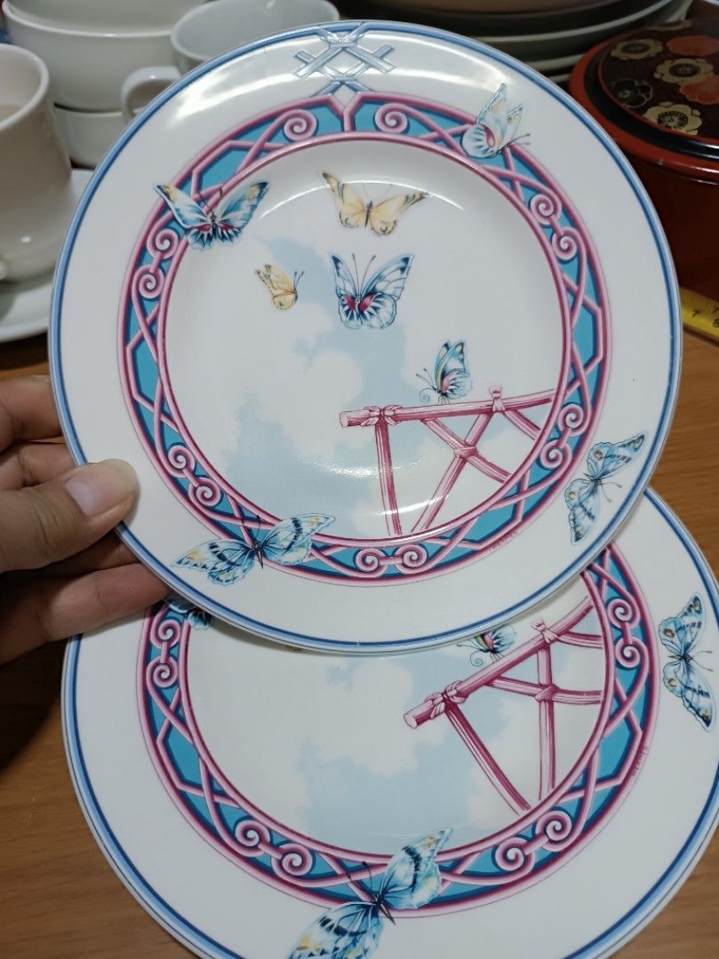 Hermes Jardin De Papillon Dessert Plate (Category: Dinnerware & Cutlery) located in Bulacan. Submitted by jap.aniks27 (Listing ID 1313092420, Image 1). Description: Hermes Jardin De Papillon Dessert Plate 20.5Cm.