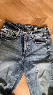 (Category: ) located in . Submitted by plith (Listing ID 1313098811, Image 1). Description: .