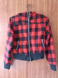 (Category: ) located in . Submitted by BraidApparel (Listing ID 1313110881, Image 1). Description: .