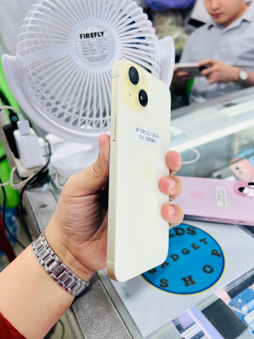 Iphone 15 Plus 128gb 100% batt FU (Category: iPhone 15 Series) located in San Juan City. Submitted by javedsgadgetshop (Listing ID 1313191536, Image 3). Description: OPEN FOR INSTALLMENT VIA CREDIT CARD/GGIVES/SPAY/BILLEASE & SWAP/TRADE-IN! WE BUY AND SELL ( ANYKINDS OF UNIT BINIBILI PO NAMIN)! PTPA : Padelete po f bawal Quick Specs : Iphone 15+ •128gb •NTC Variant •100% batt health •Factory Unlock •95% Smoothness •No hidden issue | No Repaired •