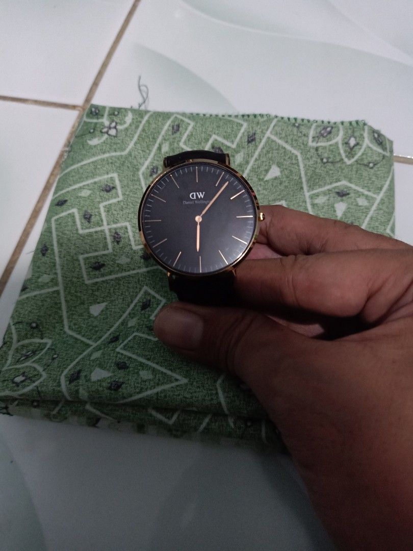 Jam Tangan Daniel Wellington DW Watches Zara Uniqlo Hugo Boss CK Guess GC Bonia Melissa Armani Lacoste Timberland Coach Alexander Christie AC Marc Jacobs DKNY Aigner Michael Kors Marks Spencer Seiko