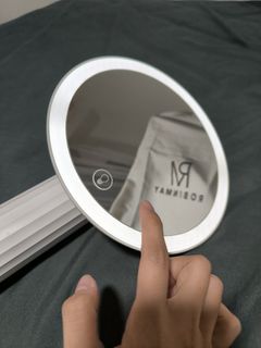 BESTOPE Pro Lighted Makeup Mirror 2X/3X Magnification Vanity Mirror Tri ...
