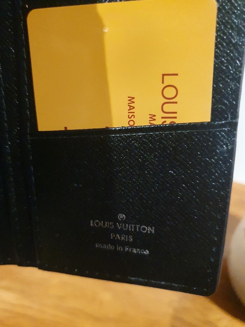 Louis Vuitton Wallet For Sale (Category: Luxury Bags & Wallets) located in Makati City. Submitted by abcdo123 (Listing ID 1313178079, Image 2). Description: Brand New Given as a Gift Bought in Japan Inclusion: Box only.