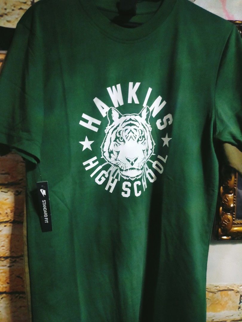 Nike hawkins t shirt online