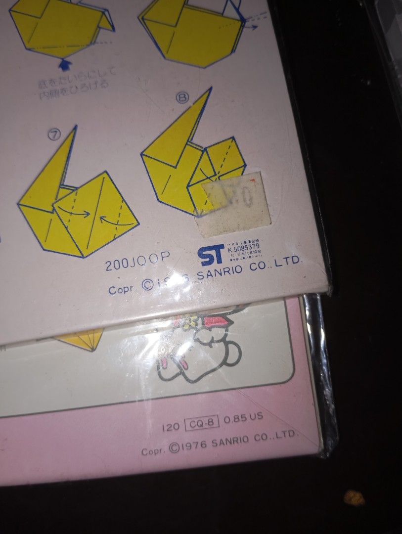 Original sanrio stationary set (Category: Stationery & School Supplies) located in Manila. Submitted by lulujoi (Listing ID 1313057469, Image 2). Description: set for only 200 pesos papers and bags tag original sanrio japan.