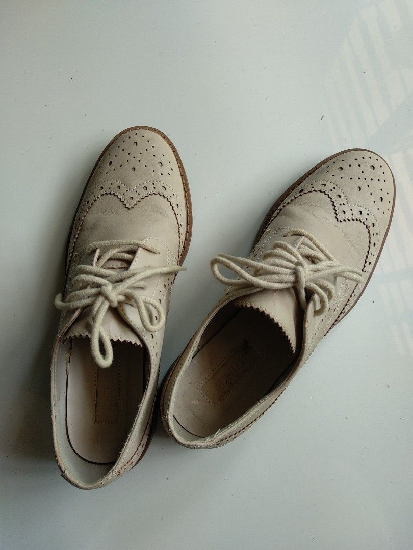 Oxford shoes by Forever 21