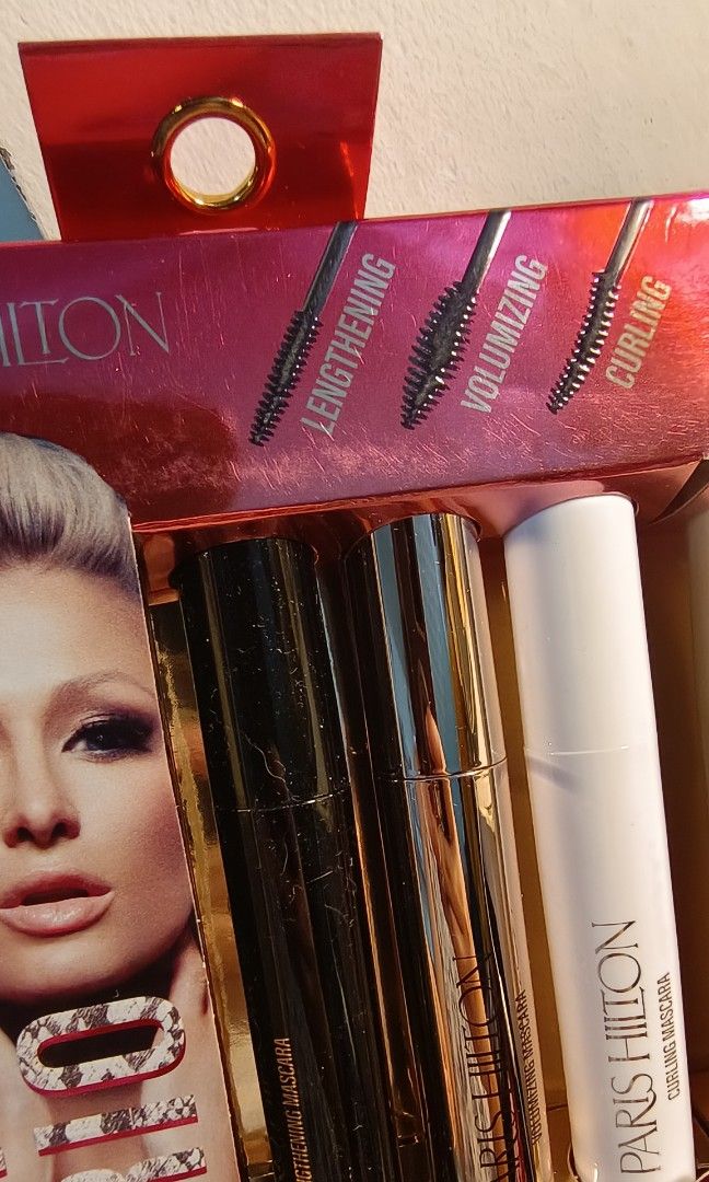 Paris Hilton Mascara Set from US (Category: Makeup) located in Rodriguez. Submitted by applepink07 (Listing ID 1313054628, Image 2). Description: A balikbayan box just arrived from Los Angeles, we are selling original items..