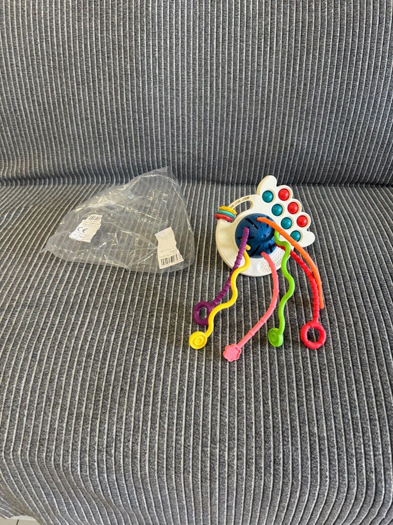 Pull string toy (Category: Educational & Learning Toys) located in Singapore. Submitted by harshita.chp.26 (Listing ID 1313169172, Image 1). Description: Just opened from the parcel. Ordered for my niece but it got delivered late. Hence unable to use.