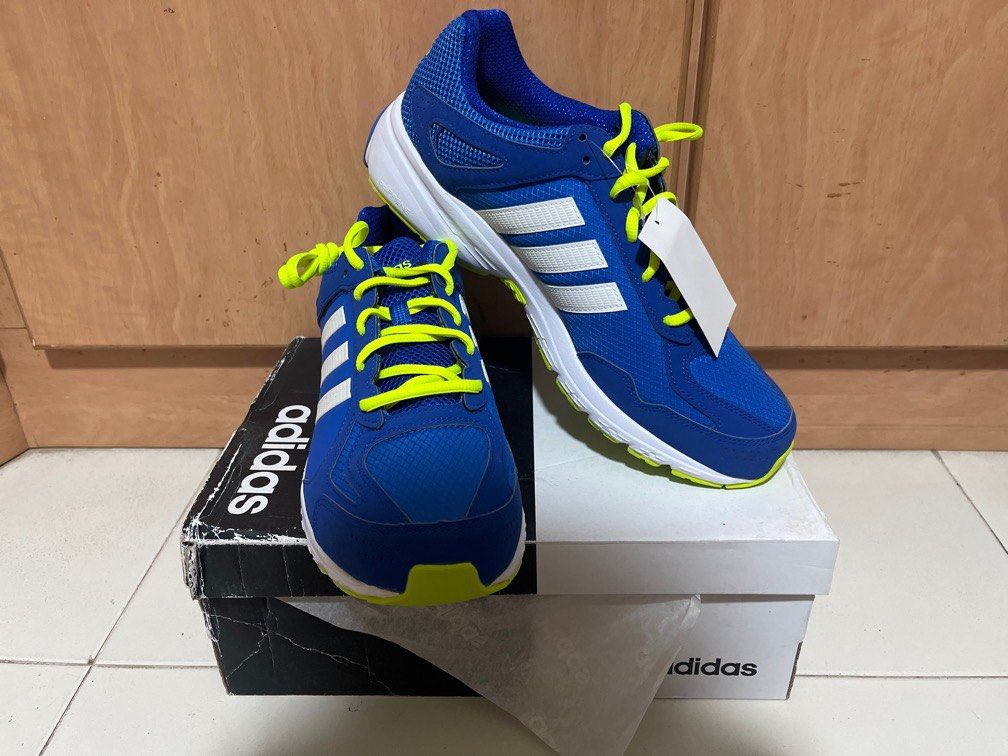 SAF Adidas Running Shoe, Men's Fashion, Footwear, Sneakers on