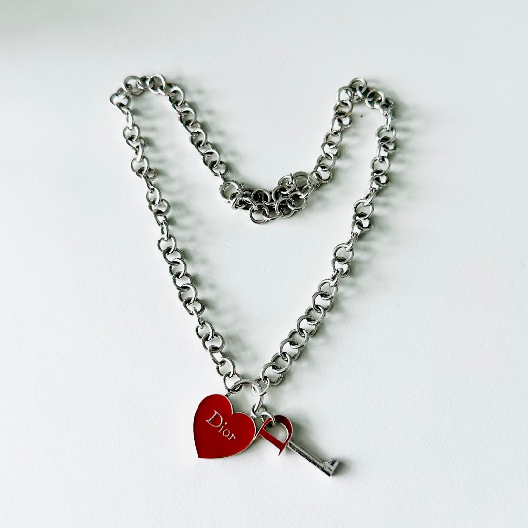 Chunky dior padlock necklace top