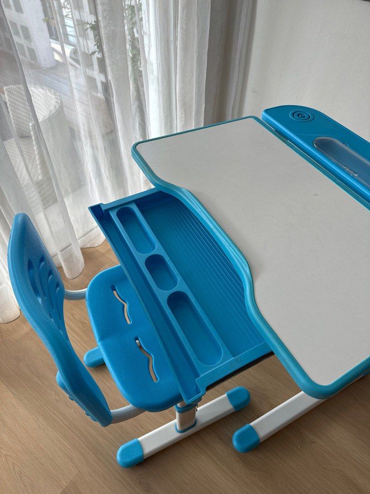 Study Table set (Category: Tables & Sets) located in Kuala Lumpur. Submitted by whateverboutique (Listing ID 1313118502, Image 2). Description: .