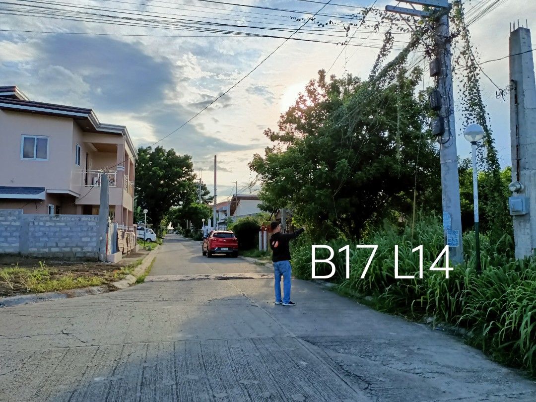Town & Country Dasma (Category: Lot) located in Manila. Submitted by cflor92352 (Listing ID 1313057569, Image 3). Description: Blk 17 Lot 14 Socorro Street Phase 1 Town &Country Dasmarinas Cavite 240 square meters near La Salle Dasma updated tax clean title open space beside is reserved for garden/park purposes for phase 1 community.