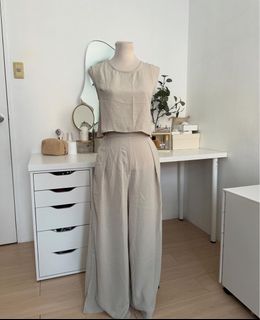 (Category: ) located in . Submitted by inday_wardrobe2021 (Listing ID 1313150000, Image 1). Description: .