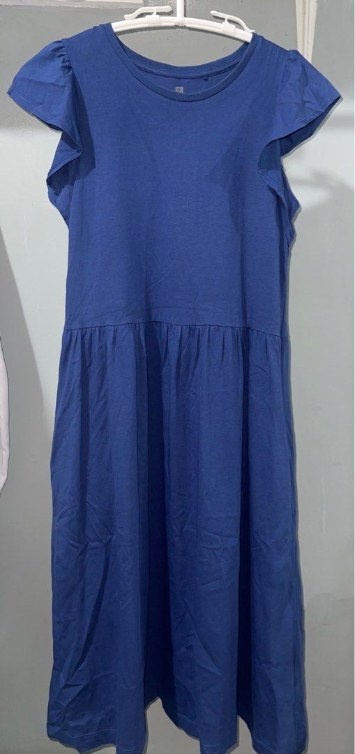 Uniqlo Blue Dress (Category: Dresses) located in Quezon City. Submitted by vl.25 (Listing ID 1313044561, Image 1). Description: -Used once -Size 160.