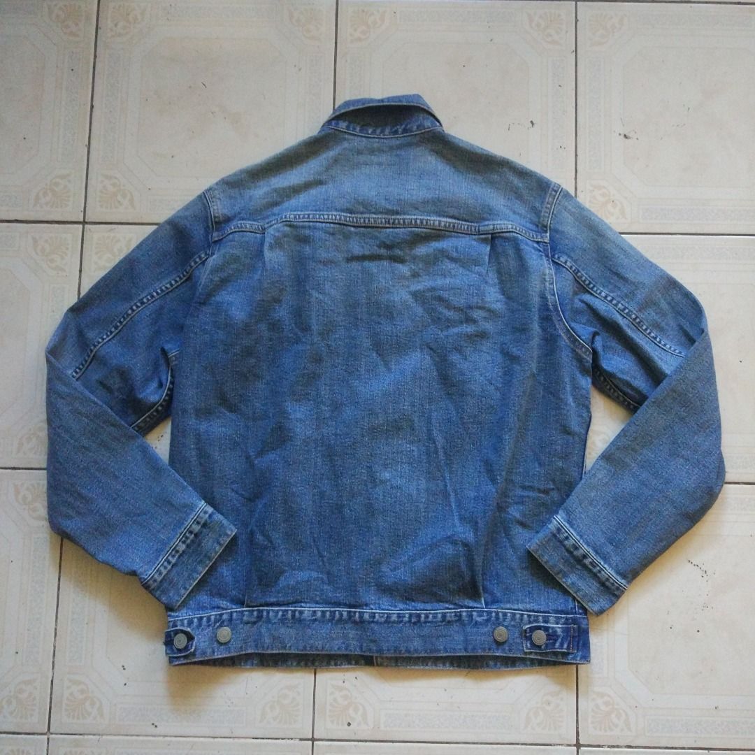 Uniqlo Washed Type 2 Denim Jacket M Men s Fashion Coats Jackets and Outerwear on Carousell