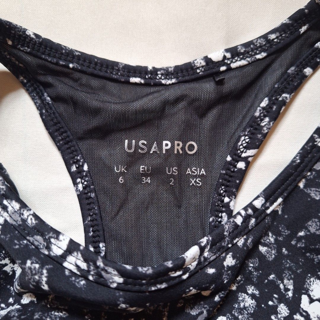 USA Pro Sports Bra (Category: Activewear) located in Caloocan City. Submitted by gnvvp (Listing ID 1313094055, Image 2). Description: - rfs : size is too small 🥹 - xs on tag but beat fita xxs frames.