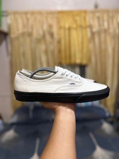 Harga vans authentic white original top