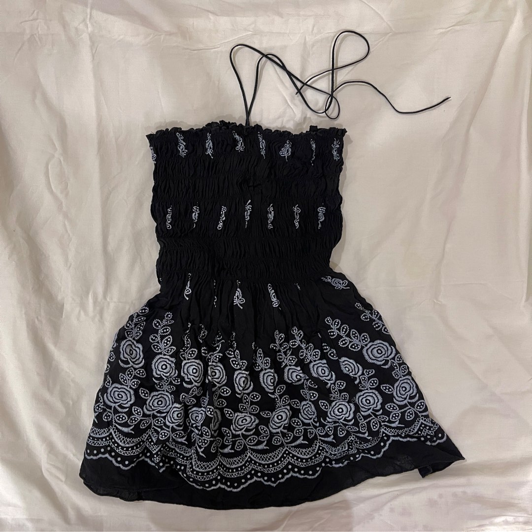 Black American V-Neck Embroidered Halter Backless Y2K Tank Top main image 1