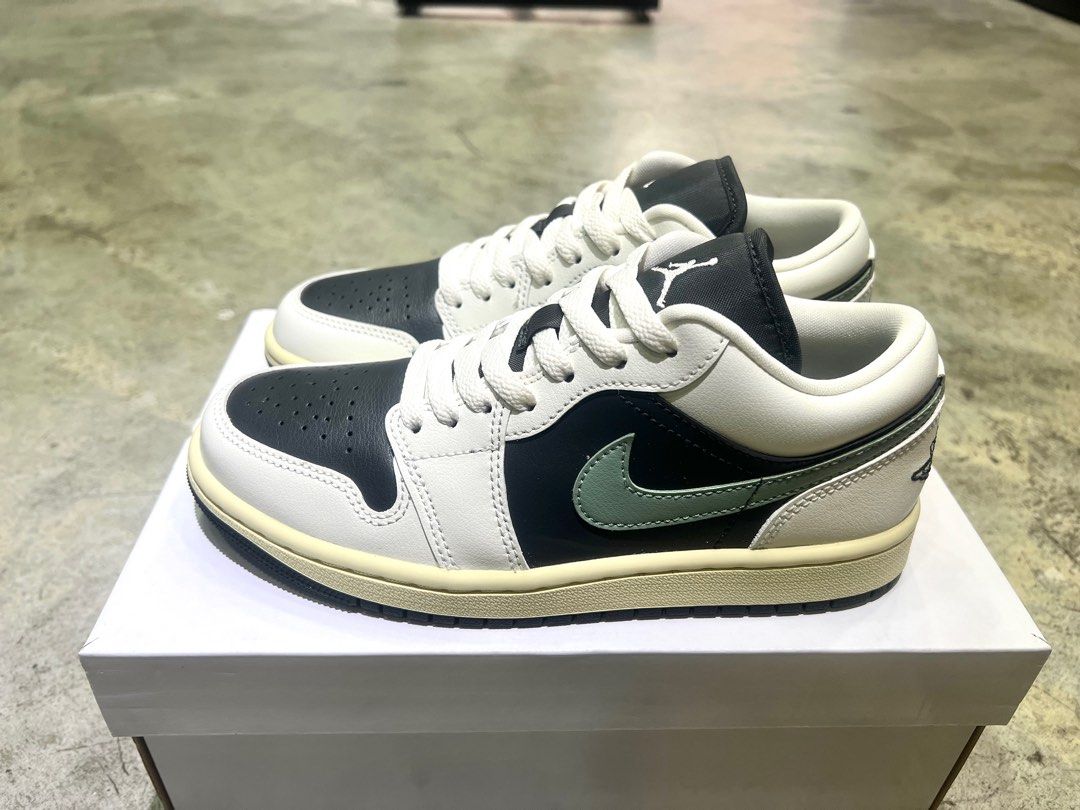Jordan 1 wmns sales
