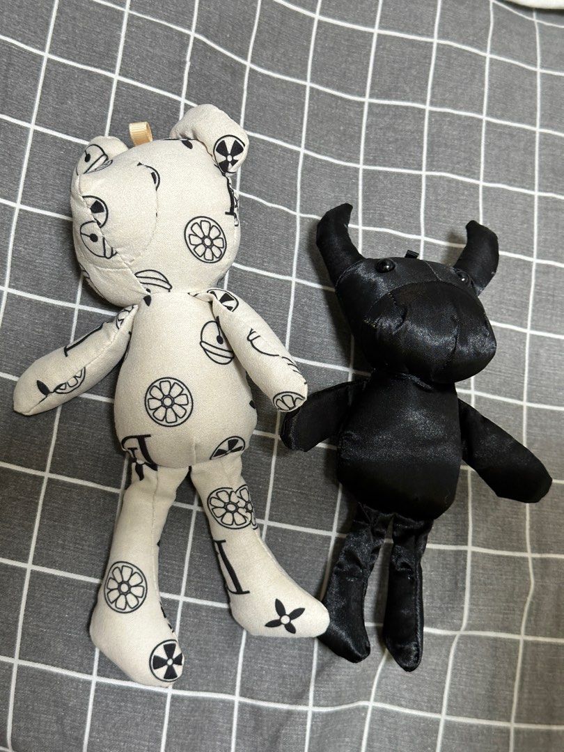 全新布偶娃娃別針可別衣服或包包上, 哩哩扣扣, 其他在旋轉拍賣