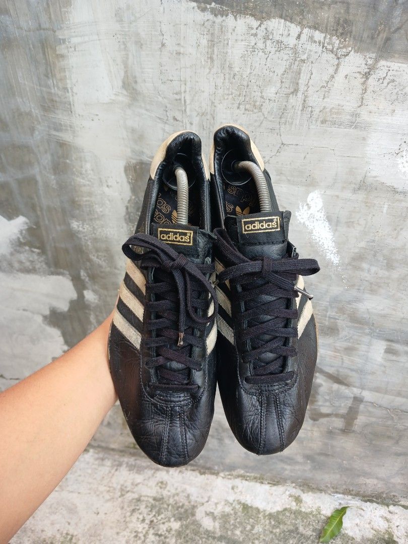 ADIDAS TITAN VTG Fesyen Pria Sepatu Sneakers di Carousell