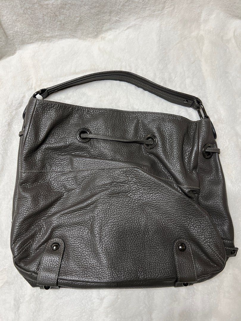 💯Authentic Burberry Blue Label Drawstring Shoulder Bag Large (Category: Luxury Bags & Wallets) located in Paranaque City. Submitted by authentic_mj (Listing ID 1313416205, Image 2). Description: 💯Authentic Burberry Blue Label Drawstring Shoulder Bag Large Preloved Authentic from Japan Ready to use.