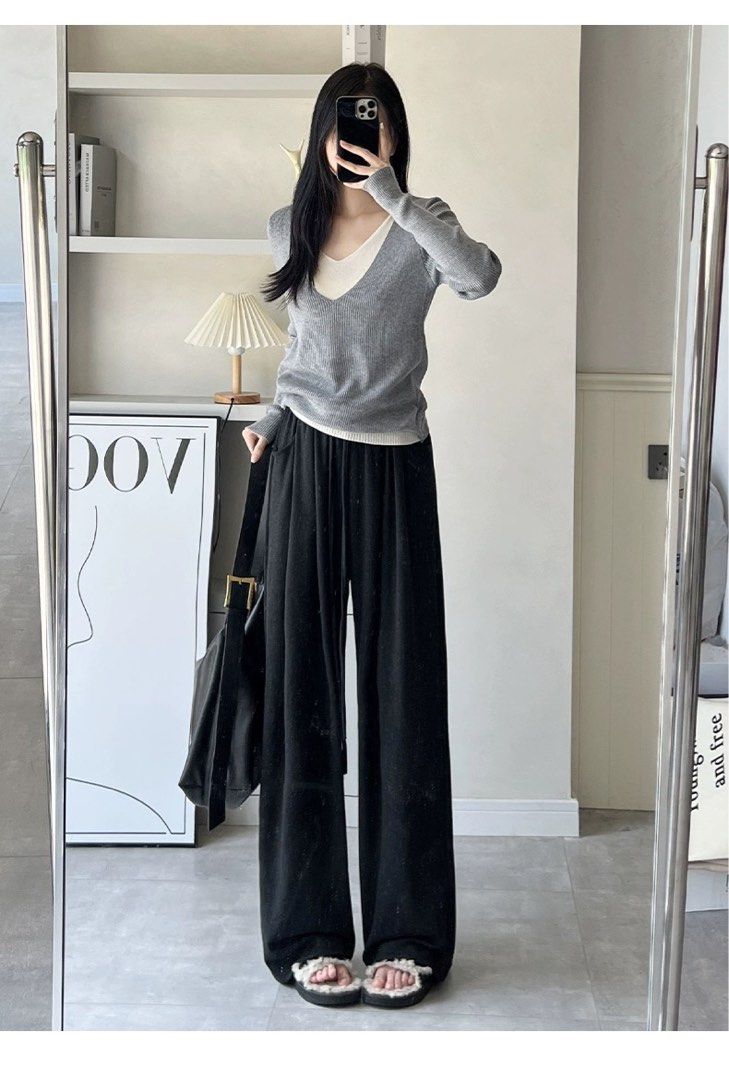 Black Wide Leg Sweatpants baggy pants with pockets flowy Ins Women s Fashion Bottoms Other Bottoms on Carousell