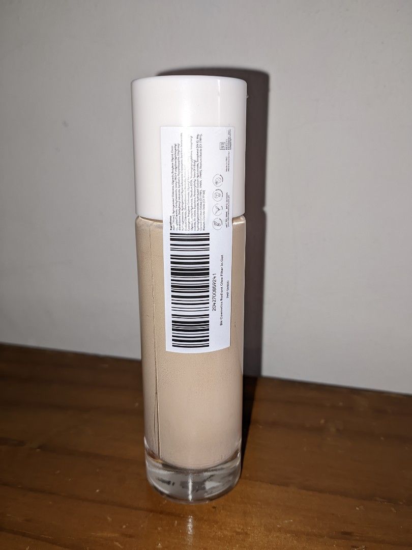 BLK fresh radiant glow filter foundation (OAT) (Category: Makeup) located in Pasig City. Submitted by pottyhead.22 (Listing ID 1313323011, Image 2). Description: SRP 549 — already found my shade, crème.