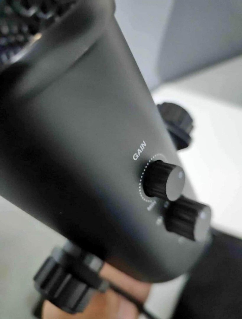 BOYA PM700 USB MICROPHONE (Category: Microphones) located in Quezon City. Submitted by ramil.john34 (Listing ID 1313295239, Image 3). Description: Selling my BOYA PM700 MIC USB MICROPHONE Good as new. Super Rarely used. RFS: Hindi na nagagamit. Bought Price: Php 4,537 Selling Price: Php 3500.
