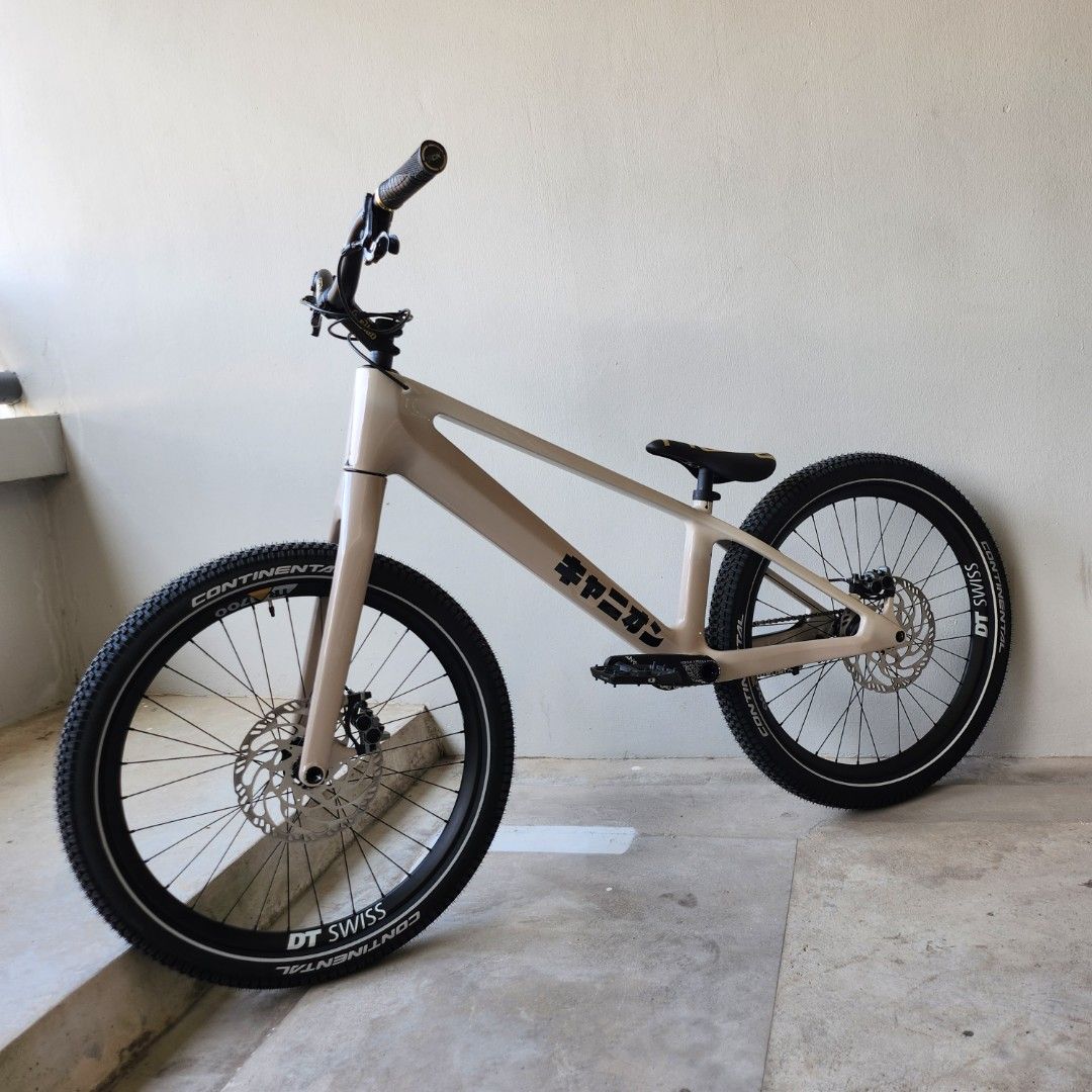 Canyon Stitch CFR Trail bike Tomomi Edition, Sports Equipment