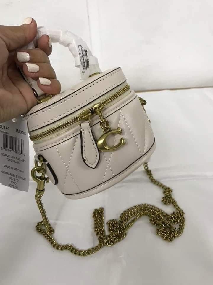 CCH MICRO TRAIL BAG Wht (Category: Luxury Bags & Wallets) located in Manila. Submitted by yana.aki (Listing ID 1313366383, Image 3). Description: CCH Micro Trail Bag 18*26*7cm P1,700.