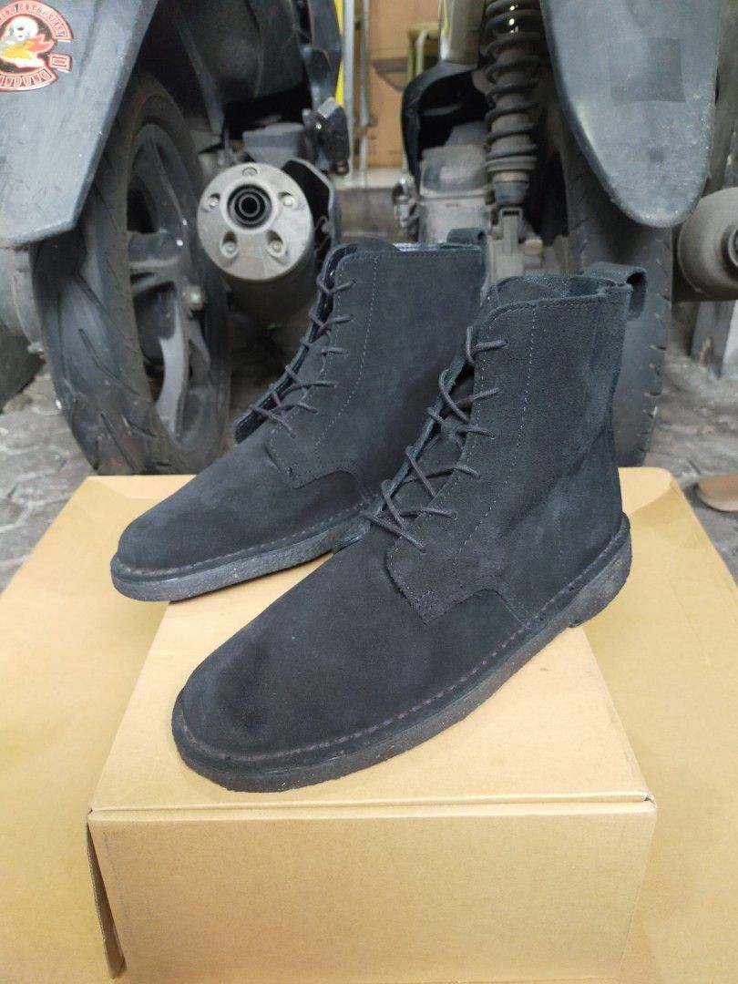 Clarks Desert Mali Black Suede wallabee trek docmart fred perry ben sherman pretty green kapital Fesyen Pria Sepatu Sepatu Boot di Carousell