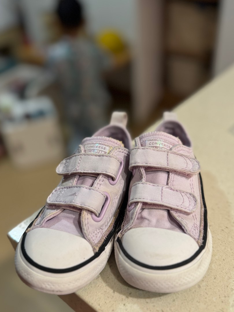 Light purple chucks online