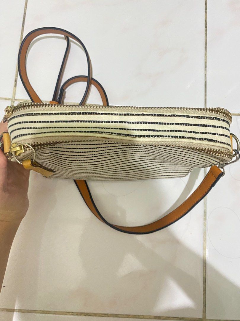 fossil sydney stripe sling, Barang Mewah, Tas Dompet di Carousell
