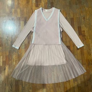 (Category: ) located in . Submitted by closetchildren (Listing ID 1313351555, Image 1). Description: .