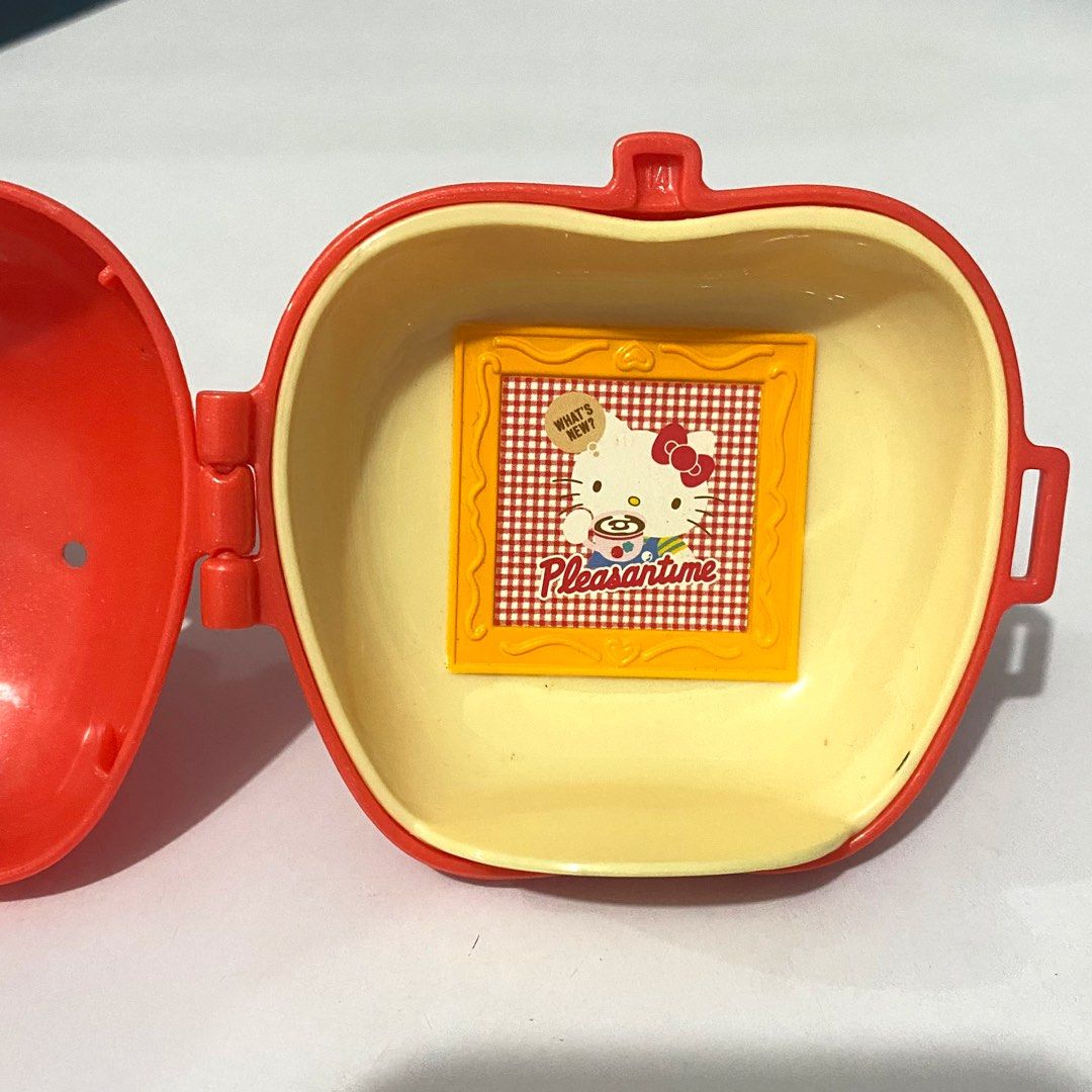 Hello Kitty 35 Years (1983 Version) Mcdo Happymeal (Category: Vintage Collectibles) located in Cainta. Submitted by theripper. (Listing ID 1313359313, Image 3). Description: 2009 Released No issues Needs a little cleaning MANAGE YOUR EXPECTATIONS *Actual item posted *Color may vary due to lighting Note: *No shoppe checkout *No haggling/last price *Strictly NO CANCELLATION once order confirmed and scheduled for shipping *NO RETURN/EXCHANGE of item