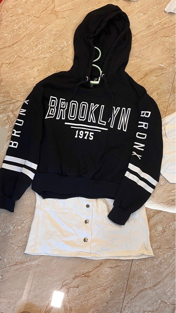 Brooklyn 1975 hoodie store
