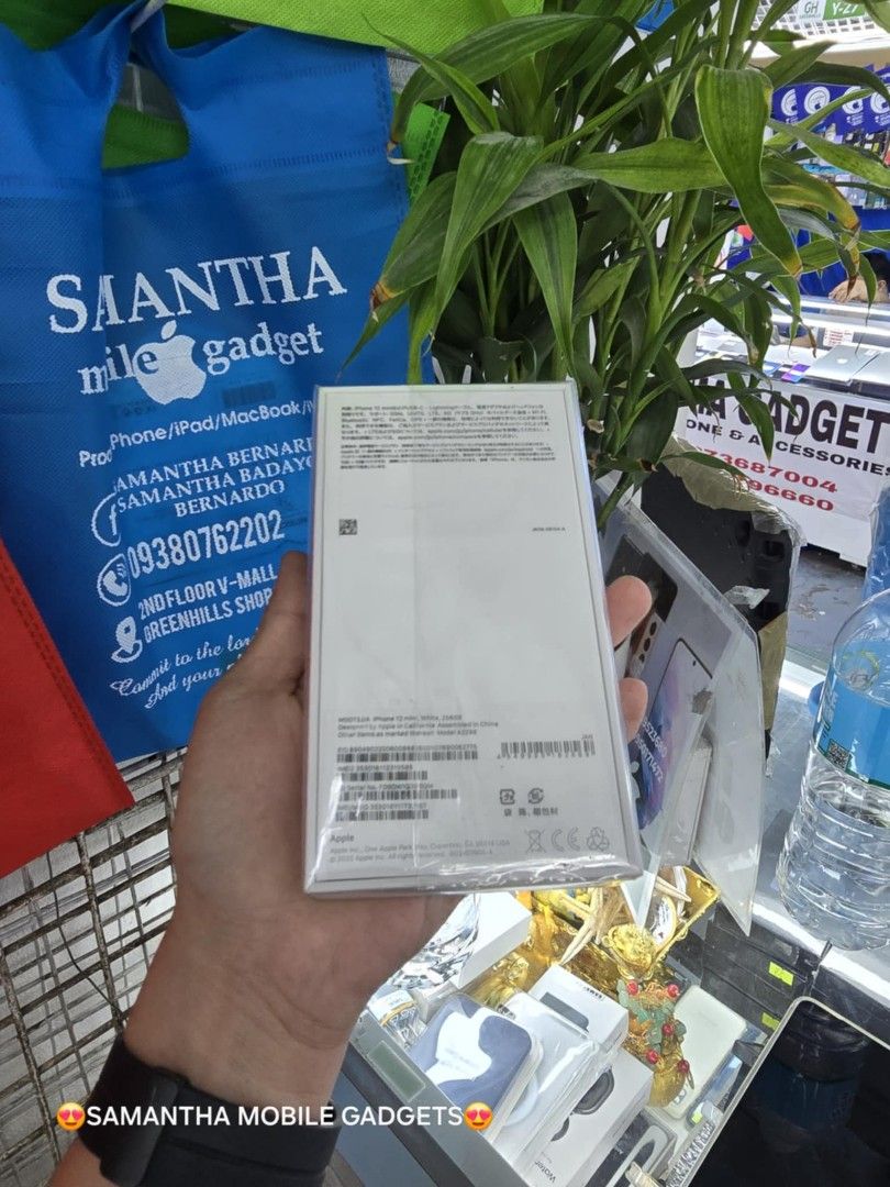 Iphone 12 Mini 256gb Openline (Category: iPhone 12 Series) located in Quezon City. Submitted by samanthaga21954 (Listing ID 1313296600, Image 2). Description: Iphone 12 Mini 256gb Openline Brandnew Sealed with Warranty Onhand Stock.