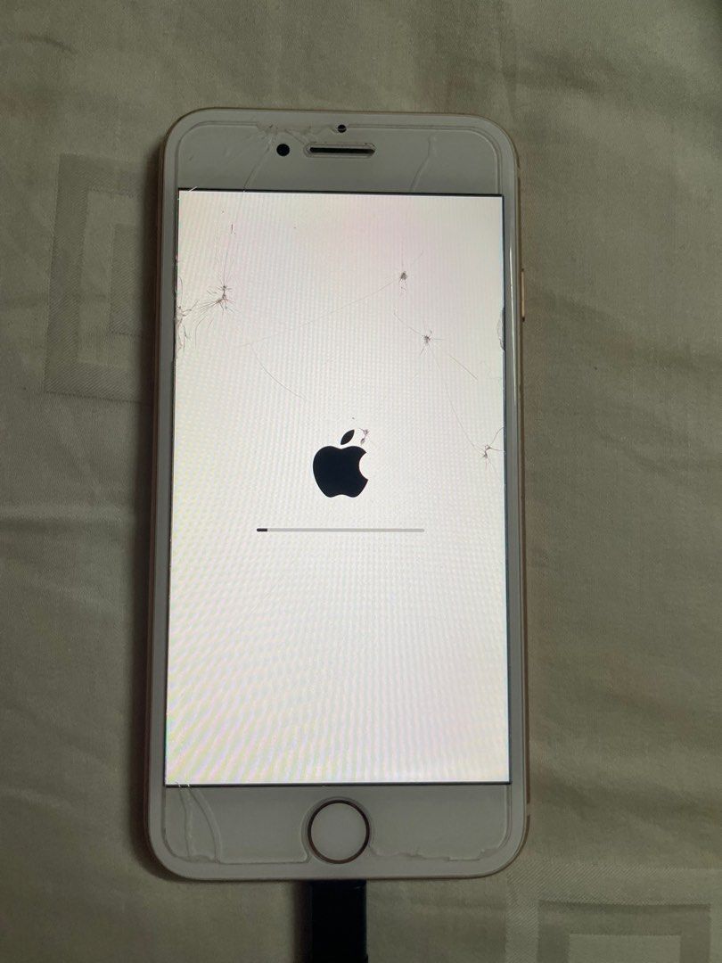 iPhone 8 64GB Gold (Category: iPhone 8 Series) located in Manila. Submitted by tyreseig (Listing ID 1313336554, Image 2). Description: price is slightly negotiable Condition: well-used; no issues; minimal scratches and dents (see photos) Storage: 64GB Color: Gold Battery Health: 76% RFS: Phone Upgrade Cracks are only on the tempered glass ✅ Updated to IOS 16.7.8 ✅ Fingerprint and Home Button working ✅ Front and back cameras are working.