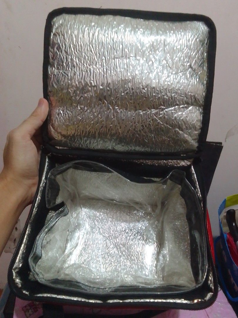JOLLIBEE - DELIVERY BAG (Category: Tote Bags) located in Quezon City. Submitted by johnwicklacson6 (Listing ID 1313276824, Image 3). Description: JOLLIBEE - DELIVERY BAG "1,500.00" (Vintage na Rin ata to) Olmost mag 10 yrs. Na Rin sakin to. Working pa Zipper nito. Item Location: Commonwealth Q.C. MOP: GCash "Mine now/Pay now or 24 hrs. RESERVATION. "FIRST TO PAY POLICY" Courier: Flash Express/LBC COP or Door to Door at Pa pick-up nyo, sagot nyo. 