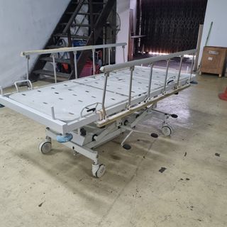 (Category: ) located in . Submitted by uncle.lorry (Listing ID 1313333027, Image 1). Description: .