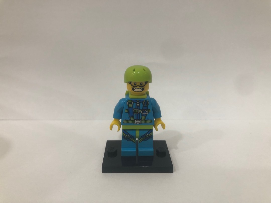 Lego skydiver minifigure shop