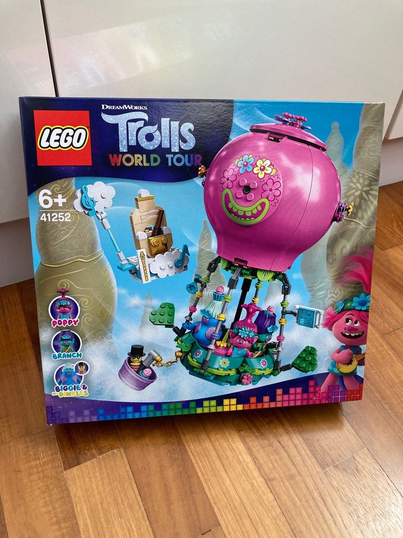 Lego trolls balloon shop