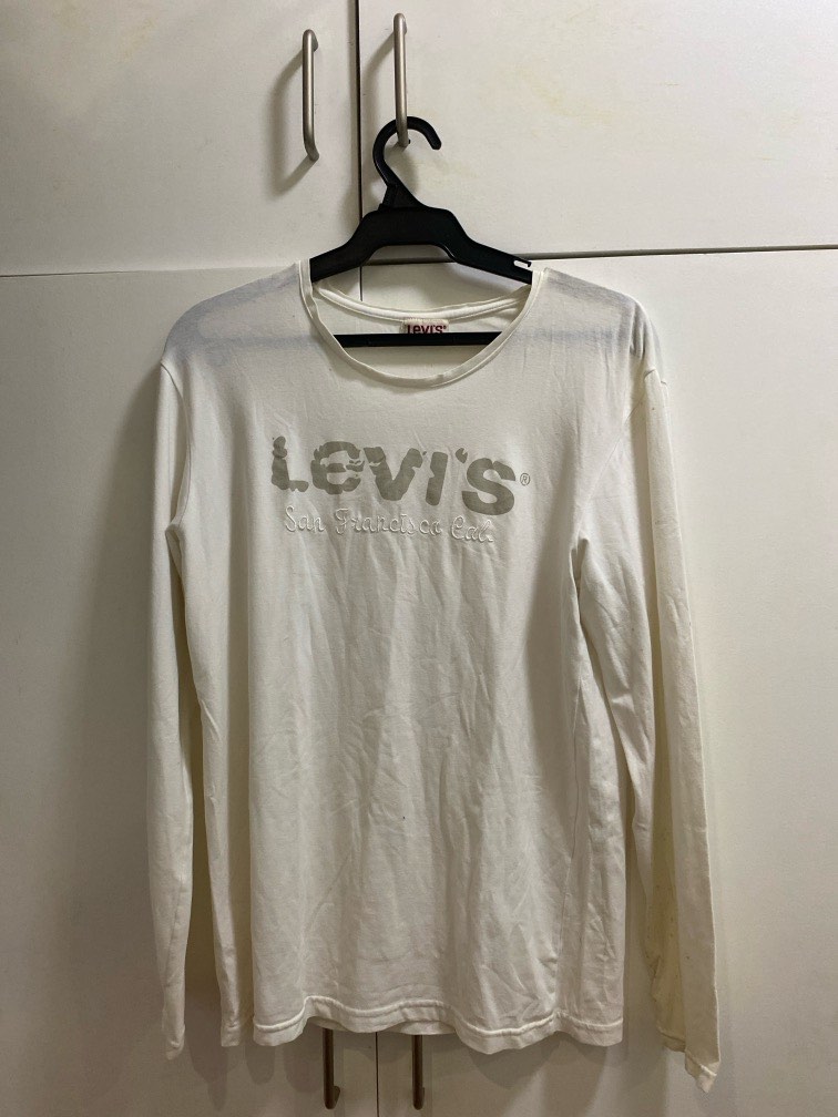 Levis white sweater shop