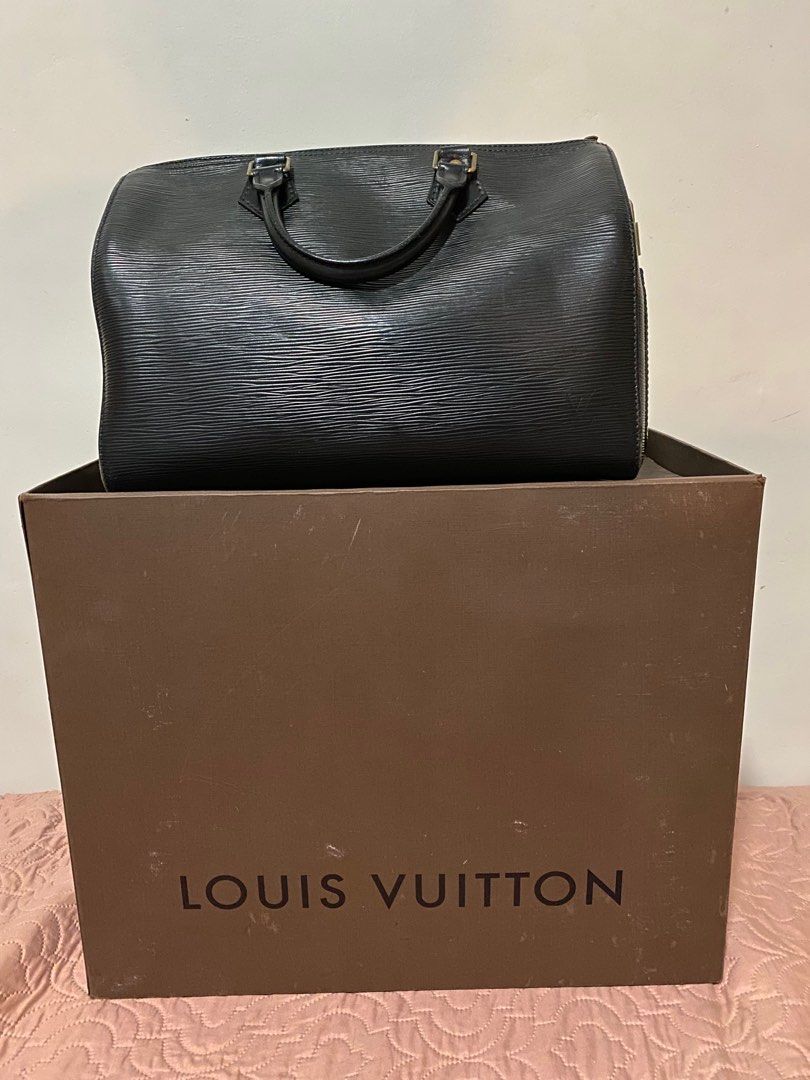 LV Epi Speedy 30 (Category: Luxury Bags & Wallets) located in Tarlac. Submitted by kaleidoscopic_girl (Listing ID 1313237010, Image 1). Description: .