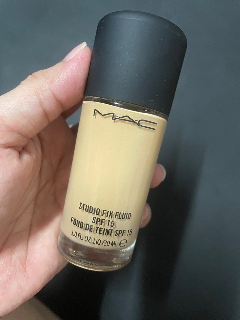 Mac Studio Fix NC20 (Category: Makeup) located in Manila. Submitted by aneajmik (Listing ID 1313390662, Image 2). Description: Swatched only. Srp: 2500 Rfs: wrong shade Or swap with nc15.