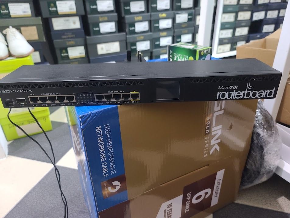 Mikrotik Routerboard RB2011UiAS-RM router, Computers & Tech, Parts ...