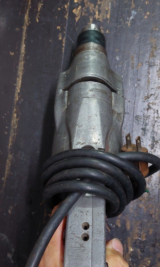 Milwaukee drill 220 v (Category: Construction Tools & Equipment) located in Caloocan City. Submitted by thegreat. (Listing ID 1313343548, Image 3). Description: good running condition low speed drill 220 volts replaced brand new chuck original.