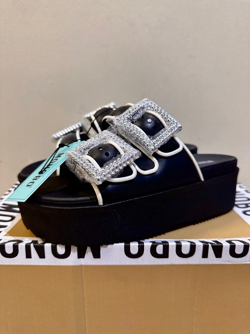 MONOBO BOVY 2 - Black (Category: Wedges) located in Bulacan. Submitted by ecache (Listing ID 1313349504, Image 3). Description: Authentic Monobo from 🇹🇭 .