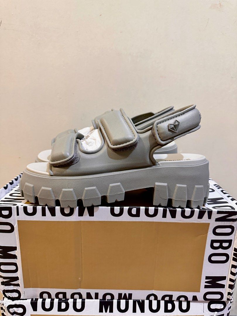 MONOBO MILAN 3 - Light Olive (Category: Slippers and slides) located in Bulacan. Submitted by ecache (Listing ID 1313348266, Image 2). Description: Authentic Monobo from 🇹🇭 .